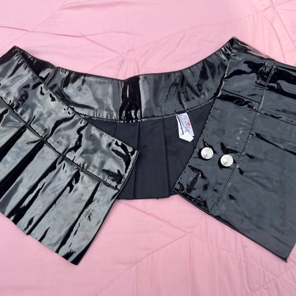 Forplay Vinyl Wet Look  Fetish Bondage Pleated Super Mini Skirt Club  Lingerie - Picture 6 of 13